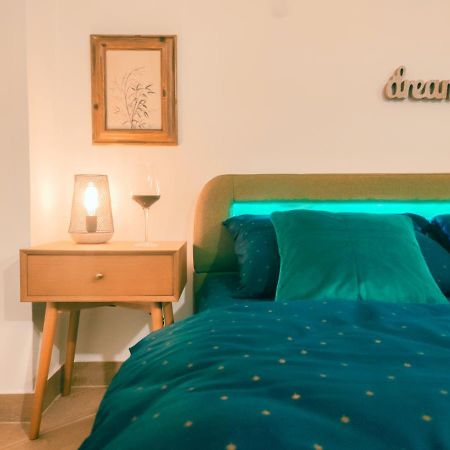 Green Art Studio Old Town Бухарест Экстерьер фото